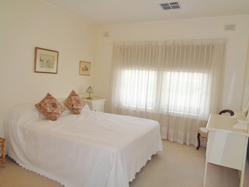 2/27 Oleander Street West, Brighton SA 5048