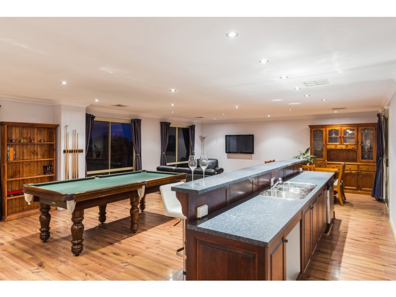 56 Freebairn Drive, Hallett Cove SA 5158
