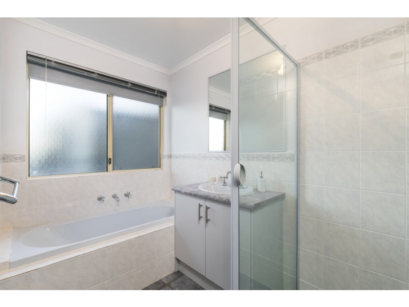 56 Freebairn Drive, Hallett Cove SA 5158