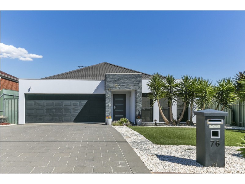 76 Elizabeth Crescent, Hallett Cove SA 5158