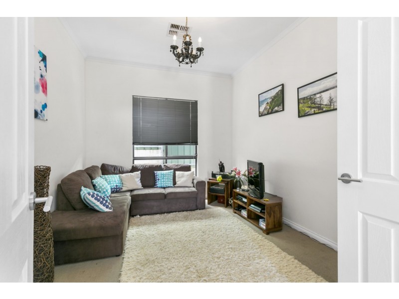 76 Elizabeth Crescent, Hallett Cove SA 5158
