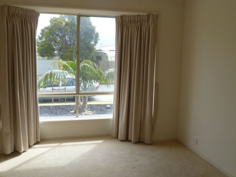 52A White Crescent, Seacombe Gardens SA 5047