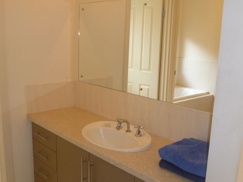 52A White Crescent, Seacombe Gardens SA 5047