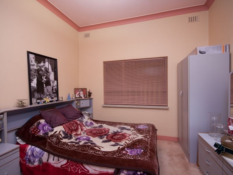 35 Hanson Road, Woodville North SA 5012