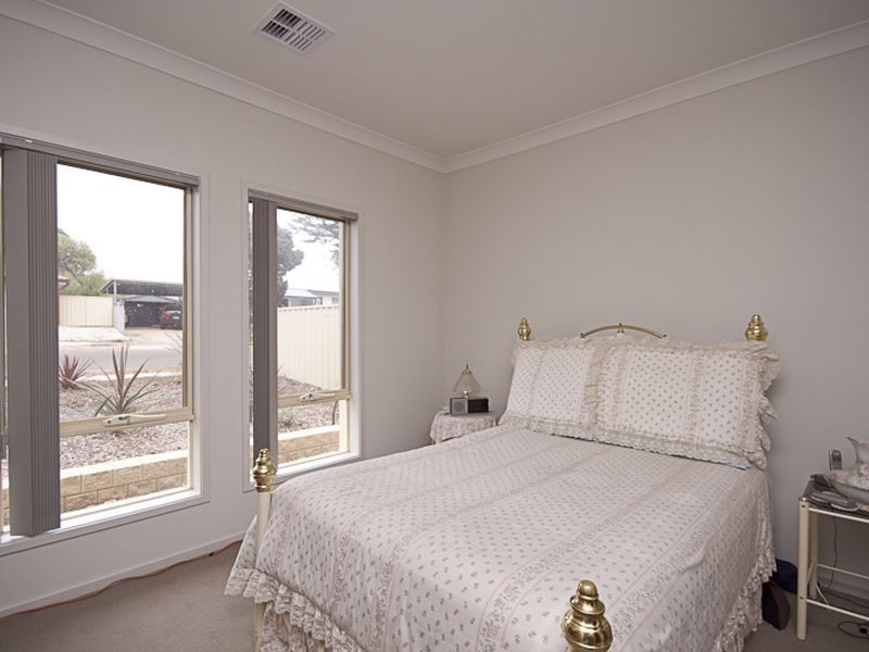 11A Vardon Street, Seacombe Gardens SA 5047