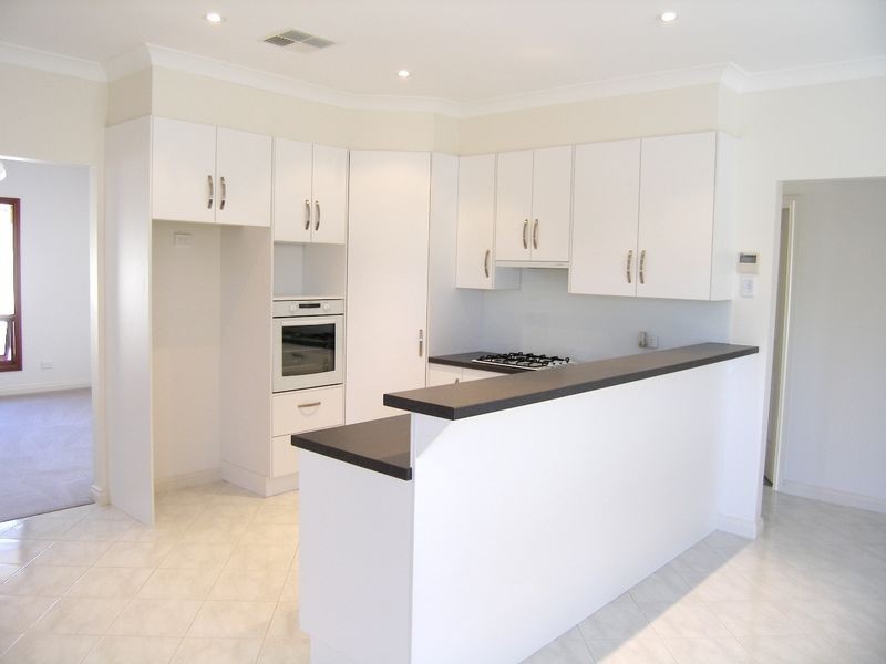 8a Fifth Avenue, Warradale SA 5046