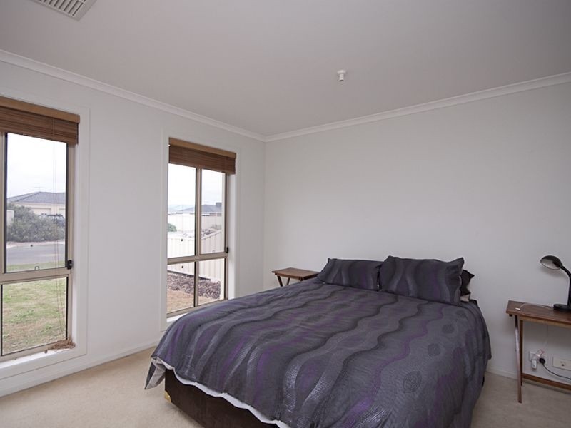 7 Urchin Crescent, Aldinga Beach SA 5173