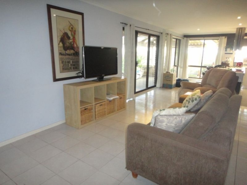 18 Lapwing Street, Hallett Cove SA 5158