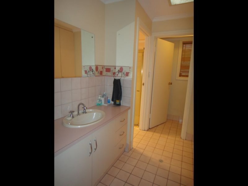 18 Lapwing Street, Hallett Cove SA 5158