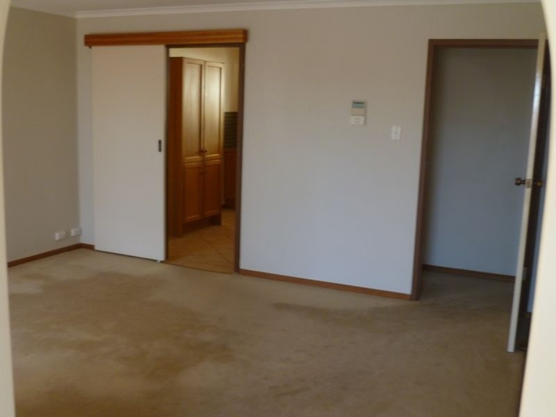 1/46 Davenport Terrace, Seacliff Park SA 5049
