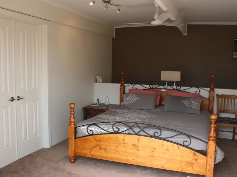 1A Parslow Road, Marion SA 5043