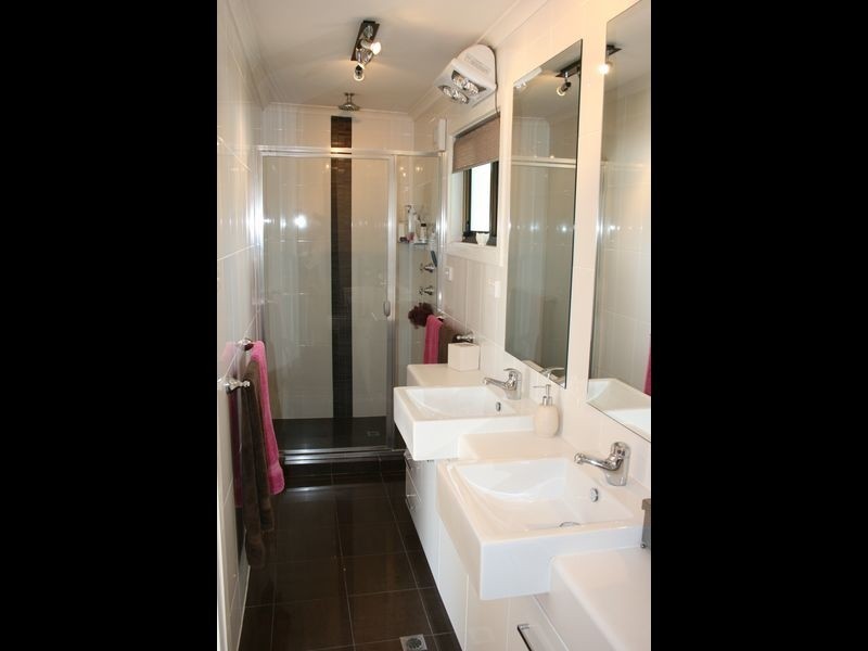 1A Parslow Road, Marion SA 5043