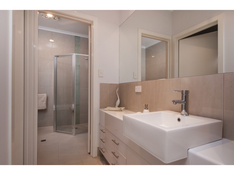 52 Fourth Avenue, Ascot Park SA 5043