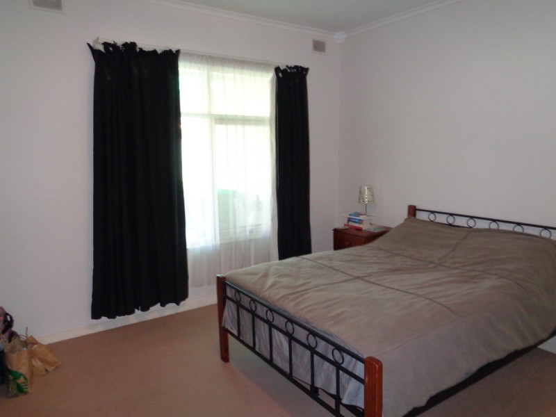 3/2 Fifth Avenue, Glenelg SA 5045