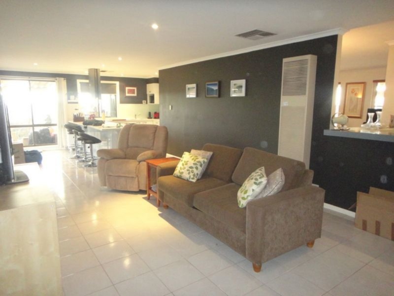 18 Lapwing Street, Hallett Cove SA 5158