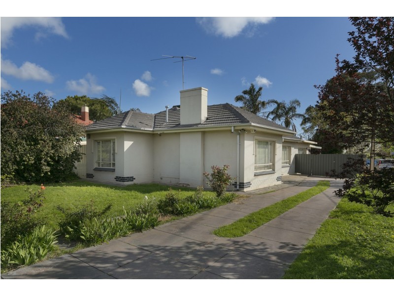 2 Madden Avenue, Glandore SA 5037