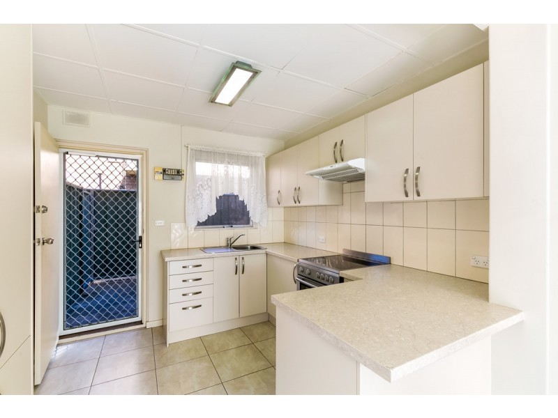 1/7 Crozier Terrace, Oaklands Park SA 5046