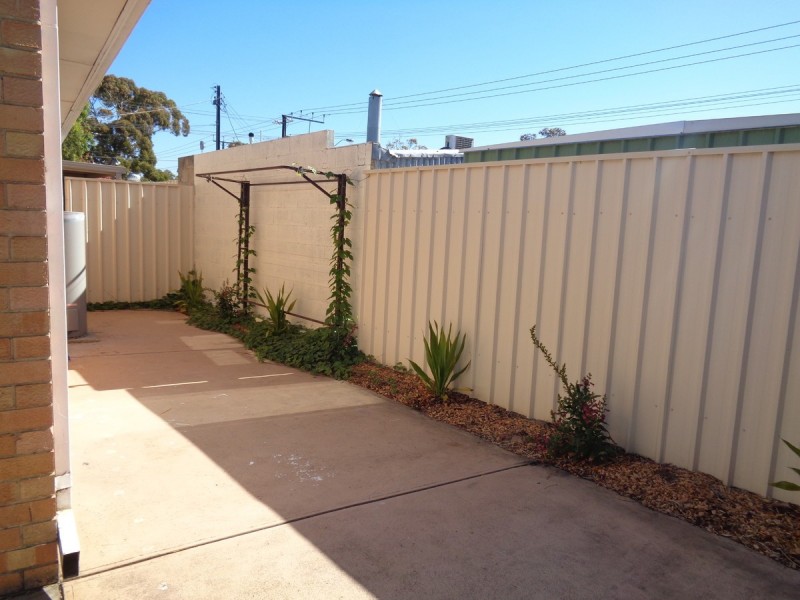 2/1A Gladstone Road, North Brighton SA 5048