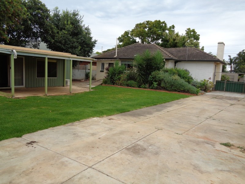 2A Newcastle Street, Warradale SA 5046