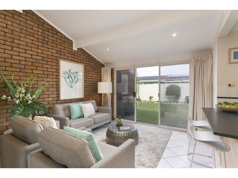 9 Downing Street, Hove SA 5048