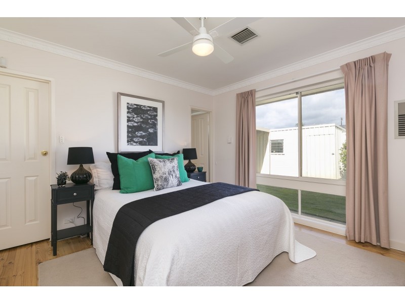 9 Downing Street, Hove SA 5048