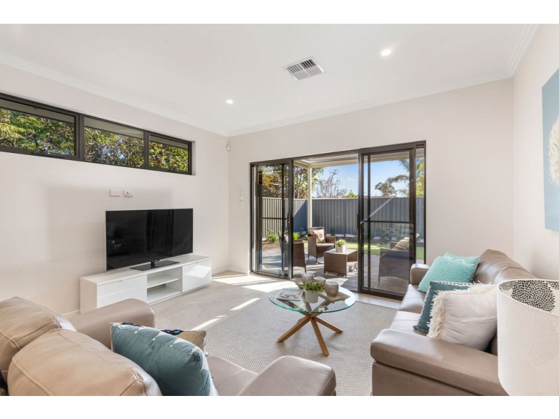 11 Kelmscott Street, Oaklands Park SA 5046