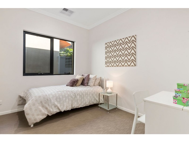 11 Kelmscott Street, Oaklands Park SA 5046