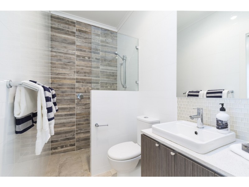 12 Sixth Avenue, Warradale SA 5046