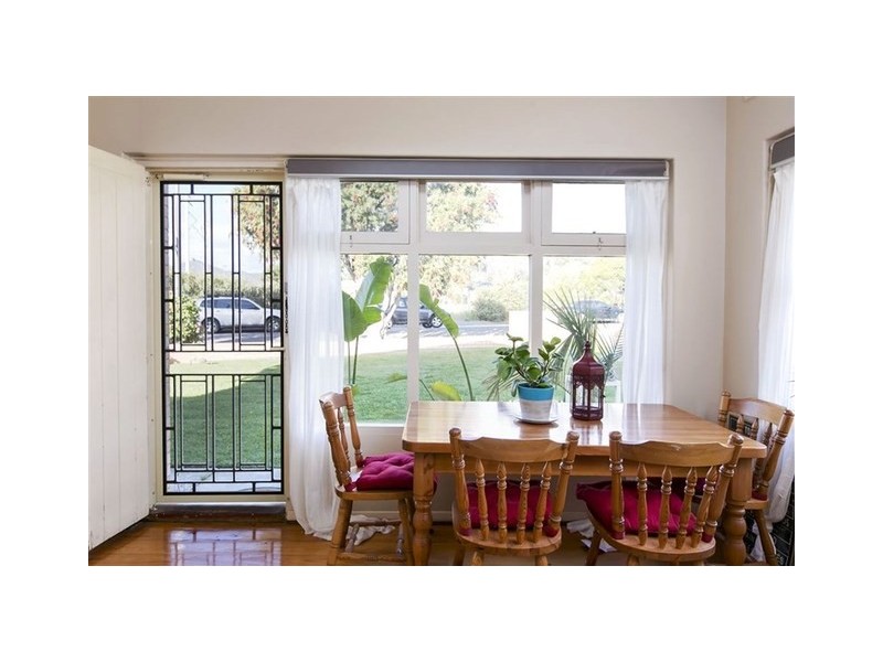 1/8 Silver Avenue, South Brighton SA 5048