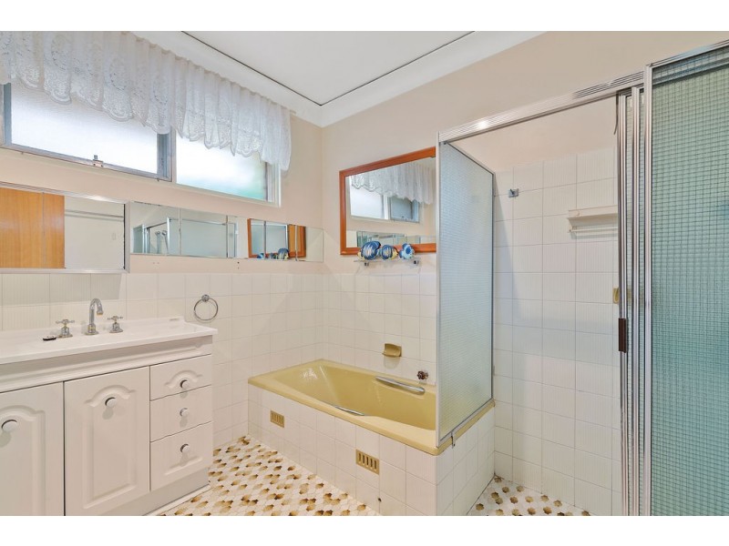 7 Tripoli Road, Happy Valley SA 5159