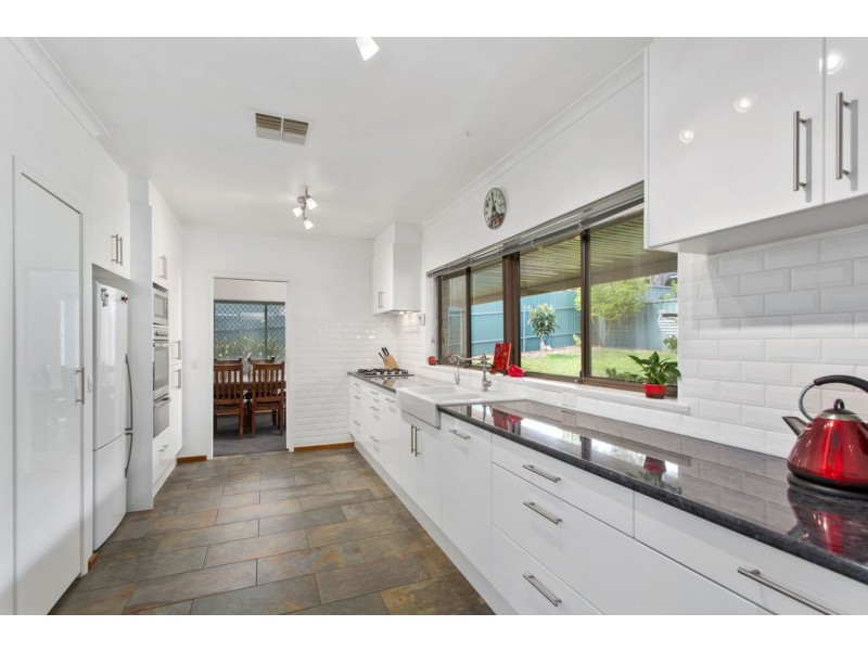 11 Gooroonga Street, Seaview Downs SA 5049