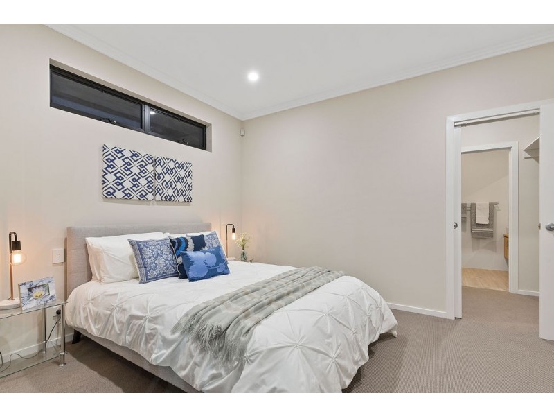 1a Galbraith Avenue, Park Holme SA 5043