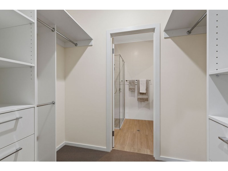 1a Galbraith Avenue, Park Holme SA 5043