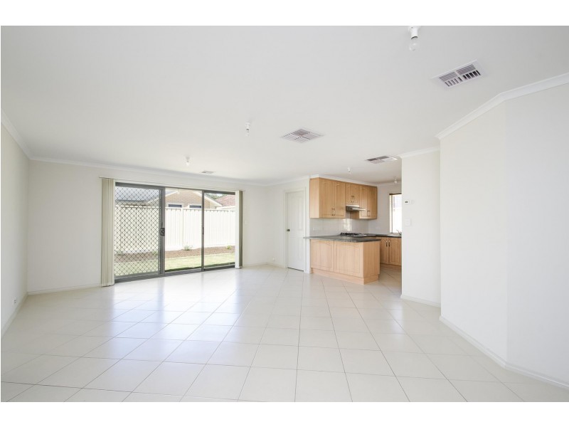 28 Sixth Avenue, Ascot Park SA 5043