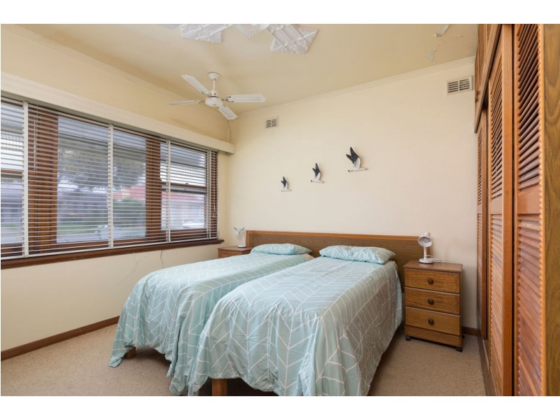 45 English Avenue, Clovelly Park SA 5042