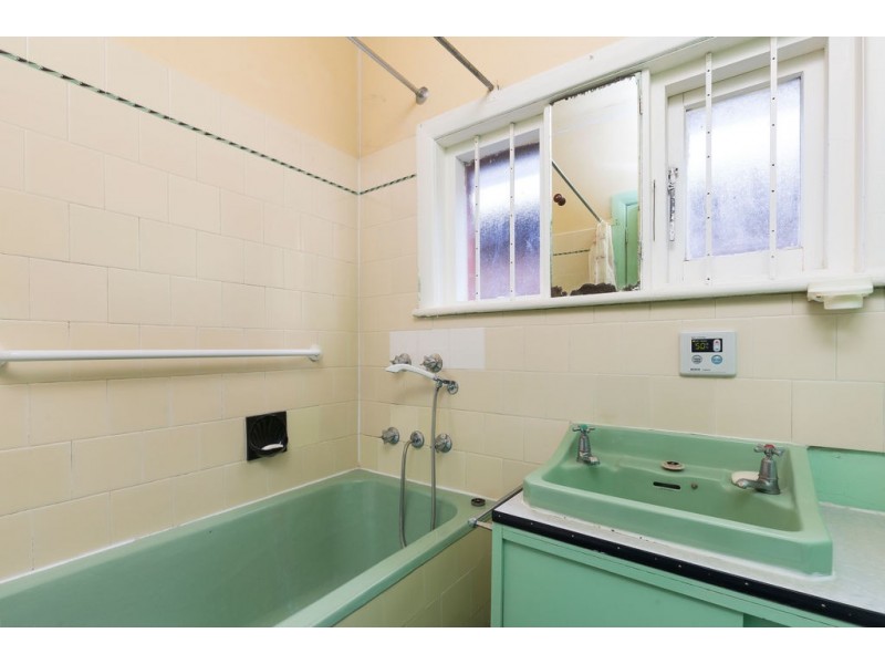 45 English Avenue, Clovelly Park SA 5042