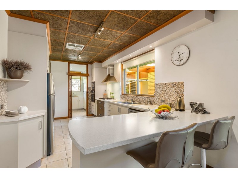 18 Old Drive, Novar Gardens SA 5040