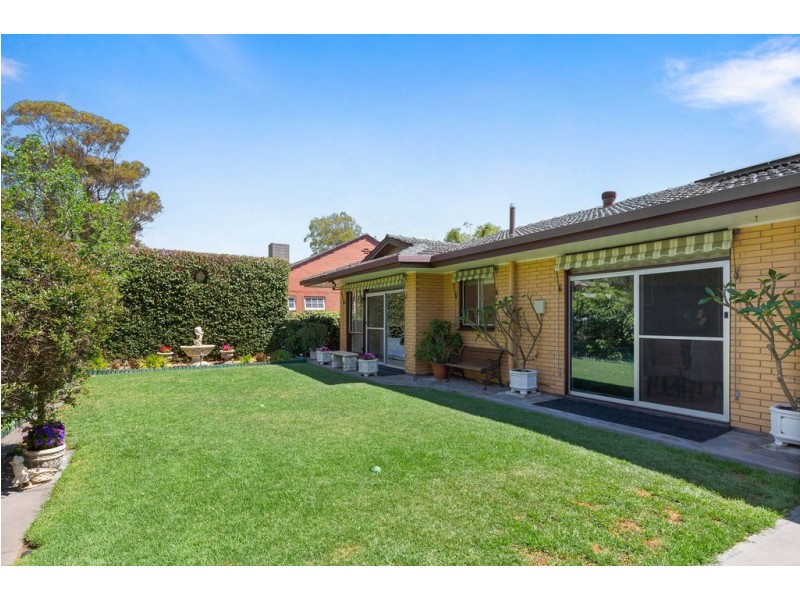 18 Old Drive, Novar Gardens SA 5040