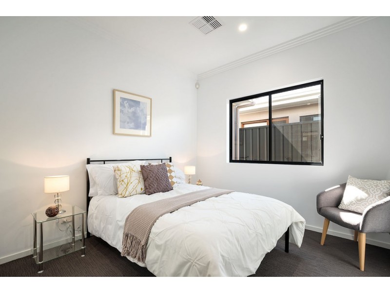 42 and 42A White Crescent, Seacombe Gardens SA 5047