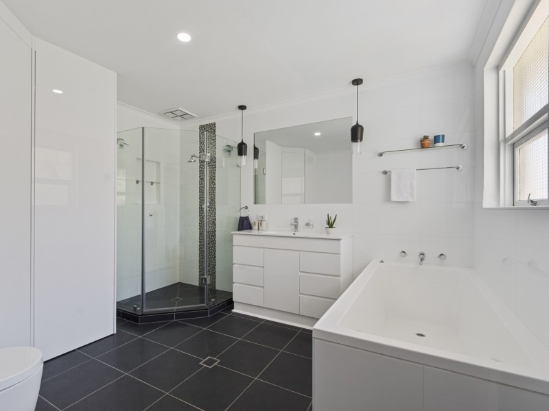 6/3 Mooloola Way, West Lakes Shore SA 5020