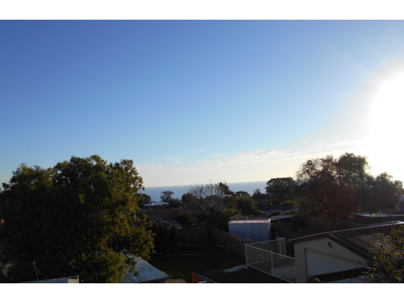 7 Falcon Court, Hallett Cove SA 5158