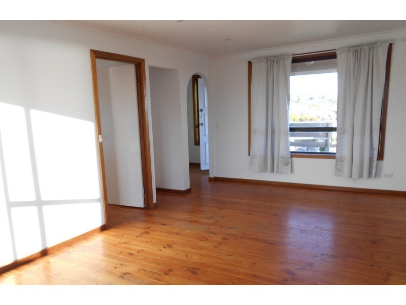 7 Falcon Court, Hallett Cove SA 5158