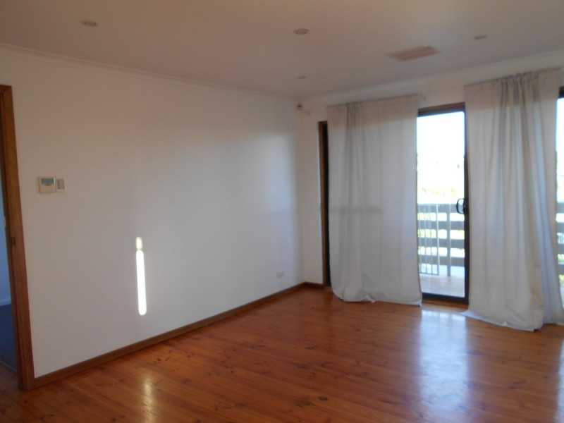 7 Falcon Court, Hallett Cove SA 5158