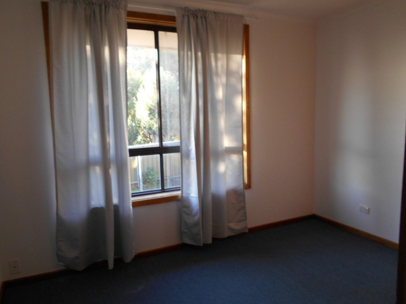 7 Falcon Court, Hallett Cove SA 5158