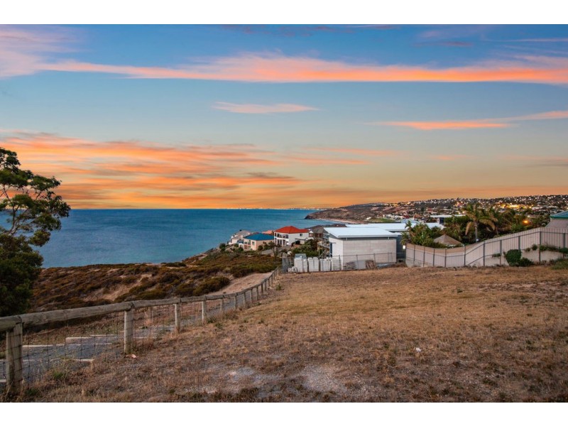 13 Petrel Close, Hallett Cove SA 5158