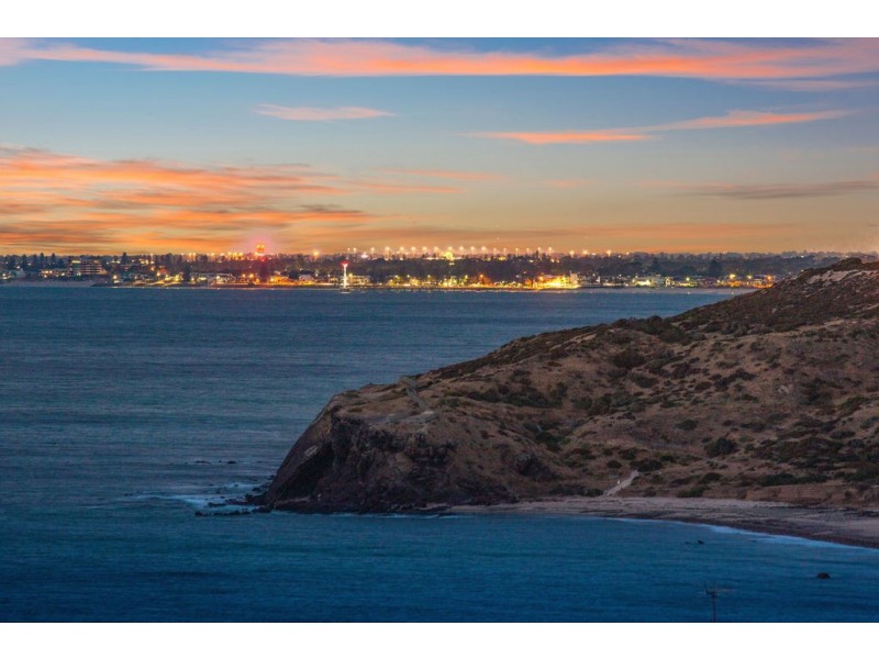 13 Petrel Close, Hallett Cove SA 5158