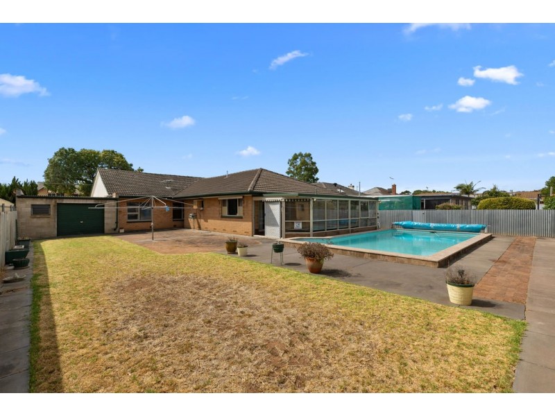16 Kearnes Road, Oaklands Park SA 5046