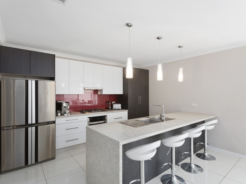 4 Golf Course Drive, Woodcroft SA 5162