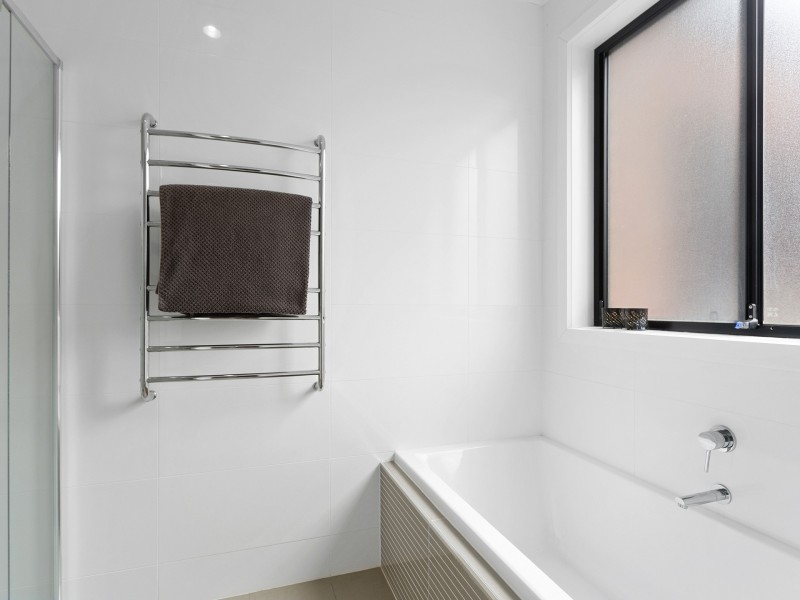 4 Golf Course Drive, Woodcroft SA 5162