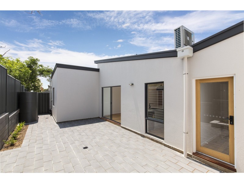 2/7 Klar Avenue, Darlington SA 5047